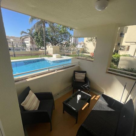 Apartamento En La Carihuela Con Piscina Y Parking, Al Lado De La Playa Apartment Torremolinos Ngoại thất bức ảnh